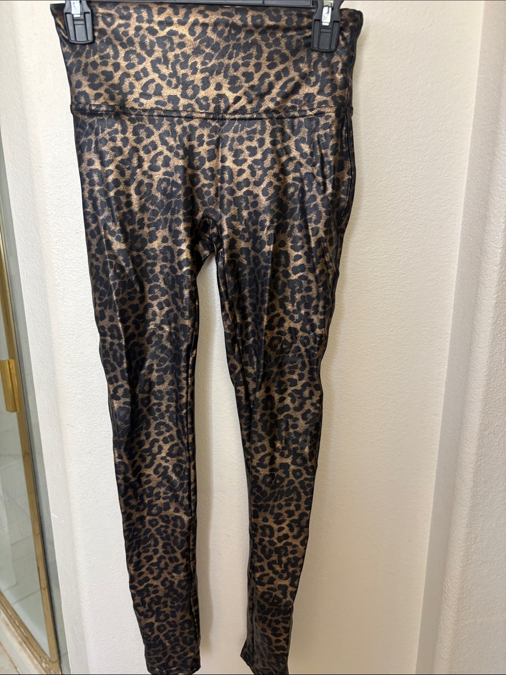 Spanx Faux Leather Leopard Leggings Size M Worn One Time